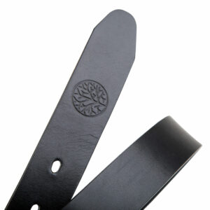 Czarny skórzany pasek męski ze srebrną klamrą