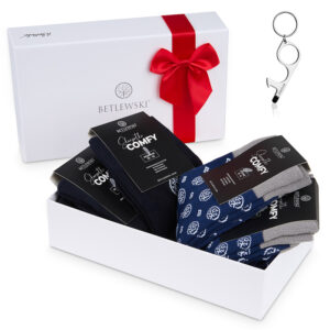 Praktyczny zestaw prezentowy ze skarpetkami i brelokiem